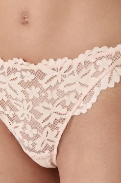 Tanga de encaje