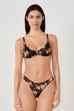 Tanga de encaje con estampado floral