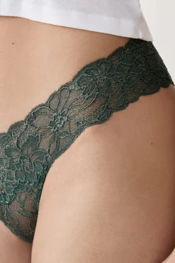 Tanga de encaje tejido brillante