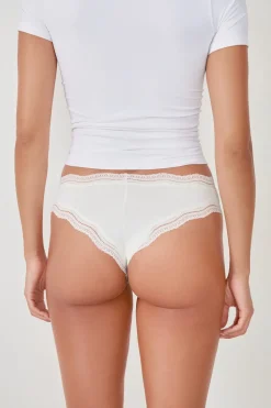 Tanga de microfibra con borde de encaje