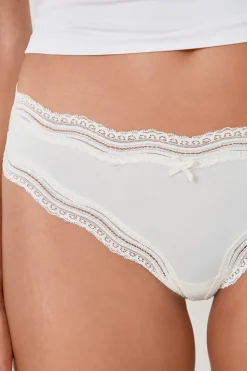 Tanga de microfibra con borde de encaje