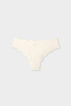 Tanga de microfibra con borde de encaje