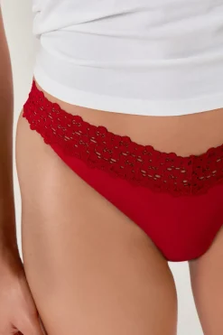 Tanga en V de microfibra y encaje