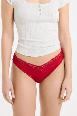 Tanga en V de microfibra y encaje