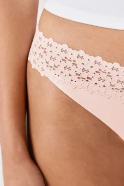 Tanga V-shape de microfibra y encaje