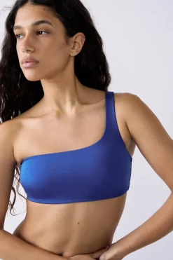 Top bikini asimétrico