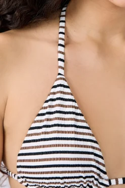 Top bikini triangular con rayas