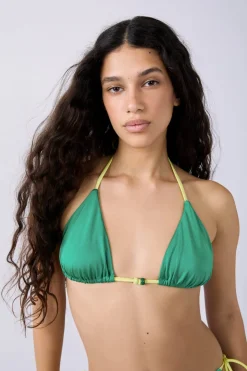 Top bikini triangular detalle perla