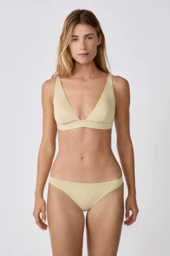 Top bikini triangular sin aros brillante