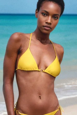 Top bikini triangular sin aros