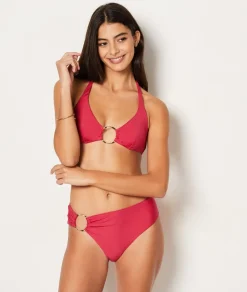 Top bikini triángulo con detalle de anillas