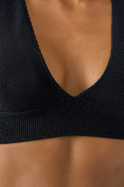 Top bikini triángulo en material elástico