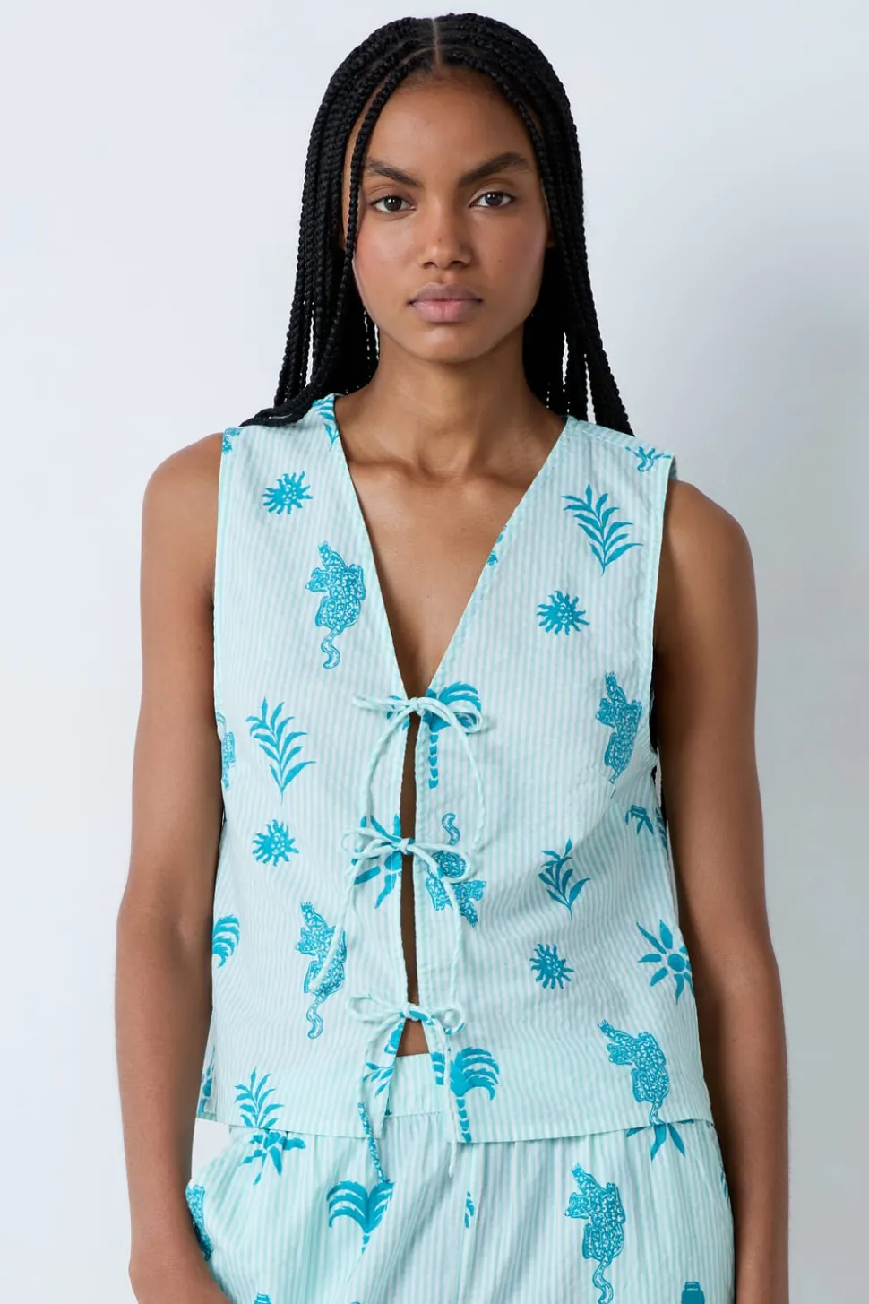 Top de pijama de algodón con estampado y lazos delanteros