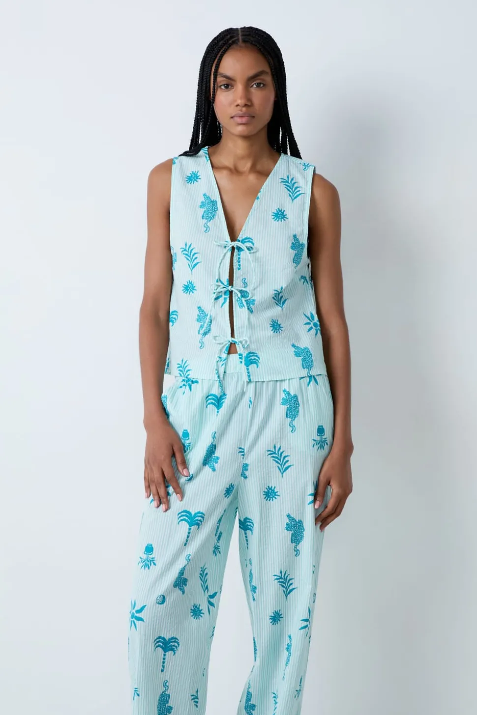 Top de pijama de algodón con estampado y lazos delanteros