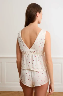 Top de pijama de satén con estampado de corazones