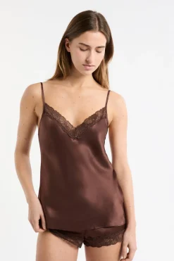 Top de seda con detalles de encaje