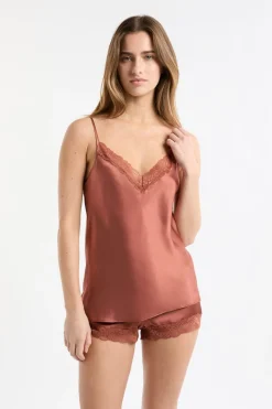 Top de seda con detalles de encaje