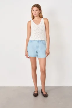 Top de tirantes de punto calado