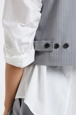 Top sin mangas a rayas