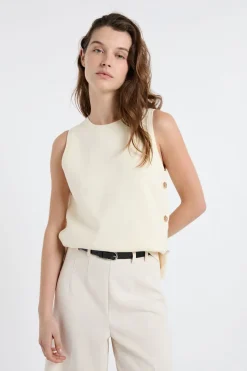 Top sin mangas de algodón con botones dorados