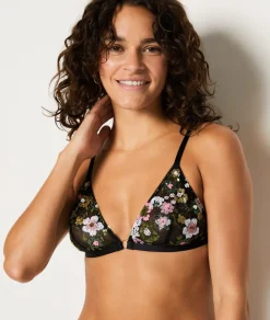 Triángulo sin aros bordado