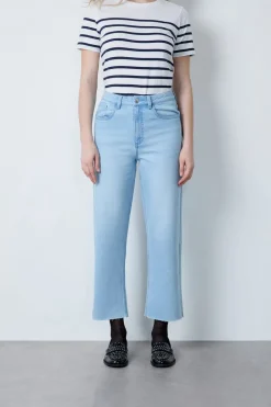 Vaqueros de pata ancha