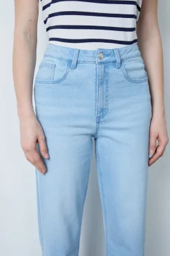 Vaqueros de pata ancha