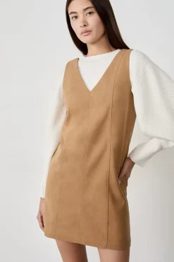 Vestido corto sin mangas