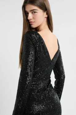 Vestido de manga larga con lentejuelas