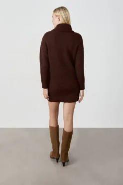 Vestido jersey de cuello alto