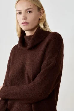 Vestido jersey de cuello alto