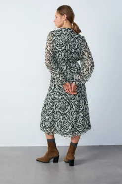 Vestido largo estampado fluido