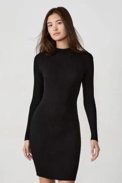 Vestido suéter corto