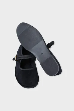 Zapato estilo bailarina